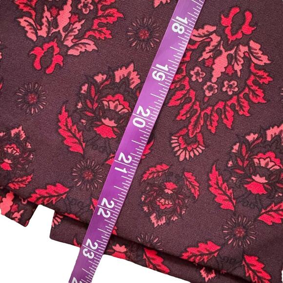 Ann Taylor Pencil Skirt Womens Sz 8 Red Damask Print Lined Professional Academia - Picture 8 of 8